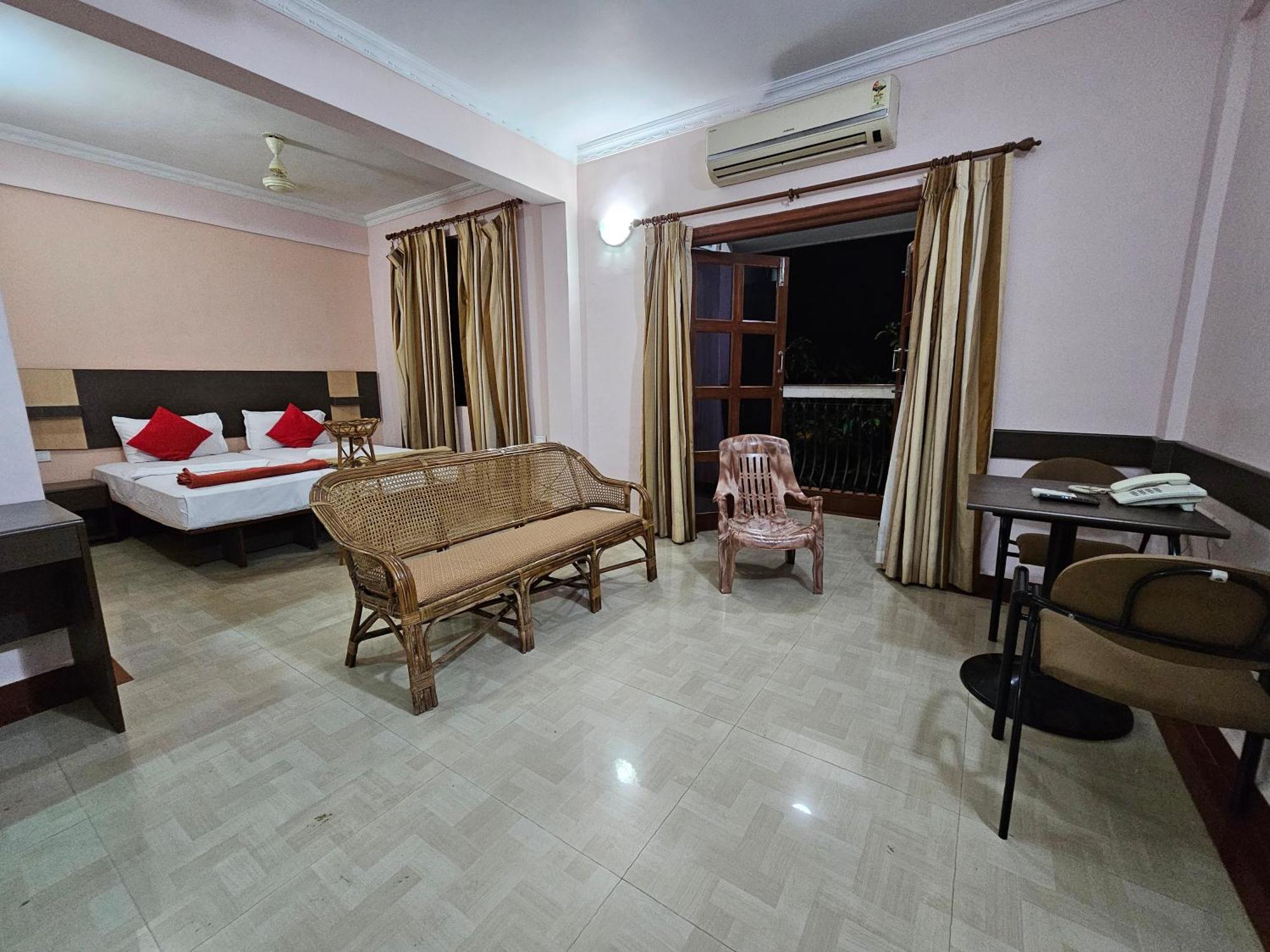 The Pentacon A Resort Канакона Екстериор снимка